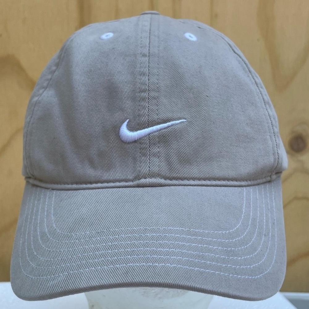 Nike Golf Hat,Men's adjustable back Strap,Embrodiered Swoosh Logo on the front,